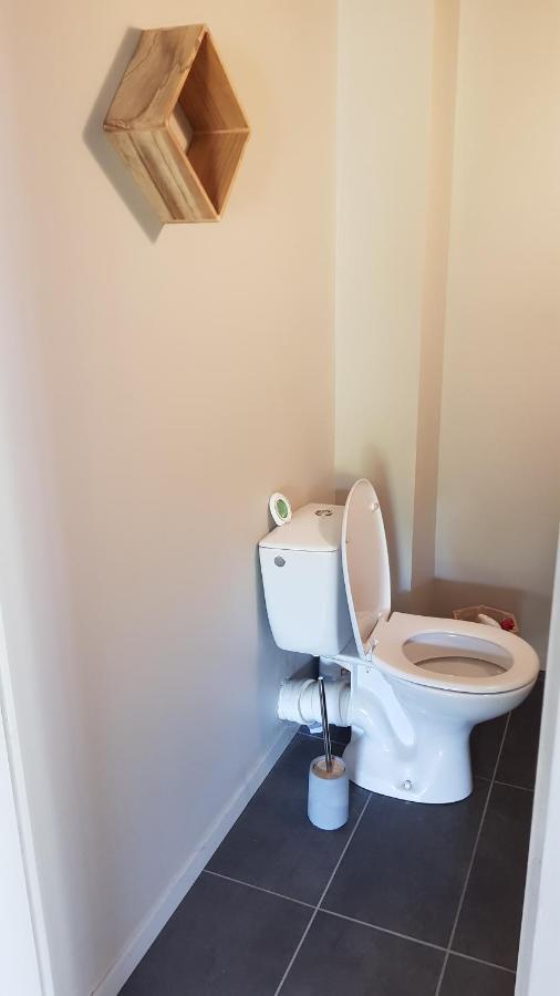 Chambre Avec Salle De Bain Hotel Donzy Luaran gambar